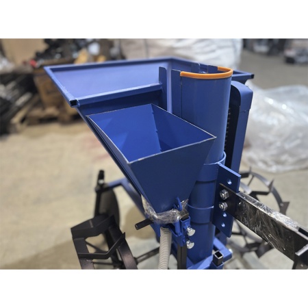 Картофелесажалка КС-01-01 с дозатором для удобрений от интернет-магазина россел.рф