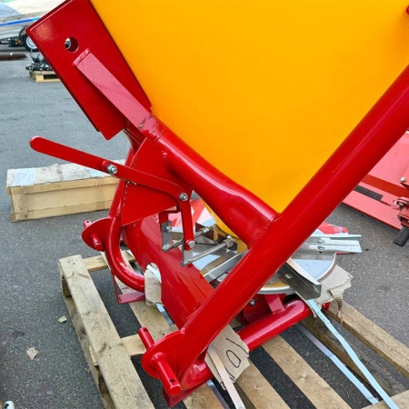 Разбрасыватель удобрений D-POL РМУ-500 от интернет-магазина россел.рф