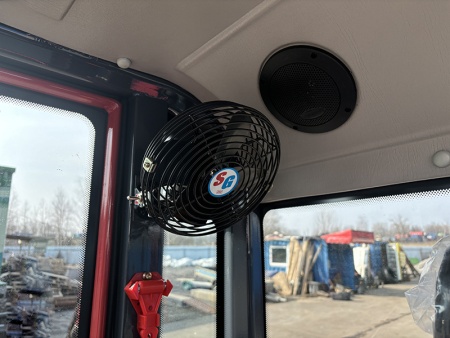 Фронтальный погрузчик Rossel R-800 от интернет-магазина rossel.by