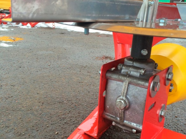 Разбрасыватель удобрений D-POL РМУ-500 от интернет-магазина россел.рф