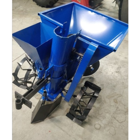 Картофелесажалка КС-01-01 с дозатором для удобрений от интернет-магазина россел.рф