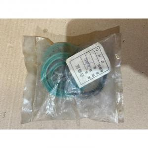 Рем.комплект манжет на гидроцилиндр 70x40 погрузчика Rossel