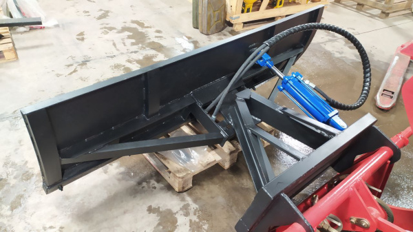 Отвал снежный для погрузчика (с гидроповоротом) от интернет-магазина rossel.by