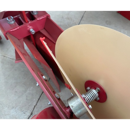 Рассадопосадочная машина D-pol двухрядная от интернет-магазина россел.рф