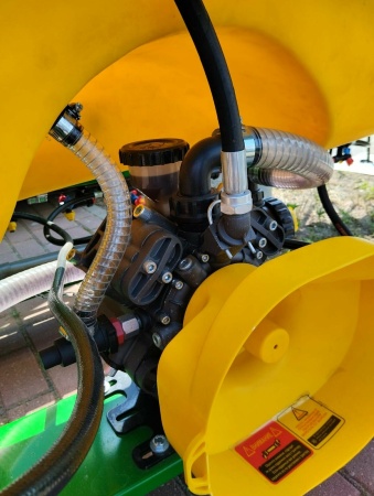 Опрыскиватель Badilli ARP 1000 LT от интернет-магазина россел.рф