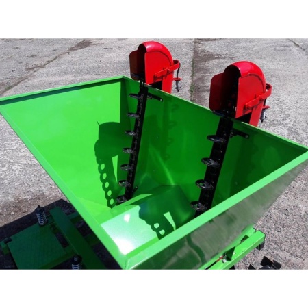 Картофелесажалка навесная Rossel КСН-2ЛУ от интернет-магазина россел.рф