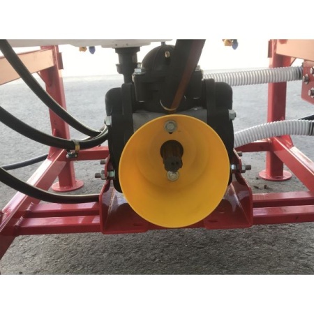 Опрыскиватель Lisicki PO35 400 л от интернет-магазина россел.рф