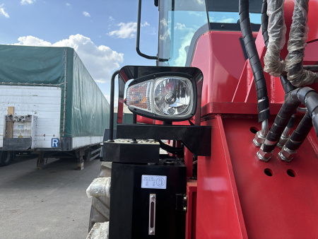 Фронтальный погрузчик Rossel R-4100 от интернет-магазина rossel.by