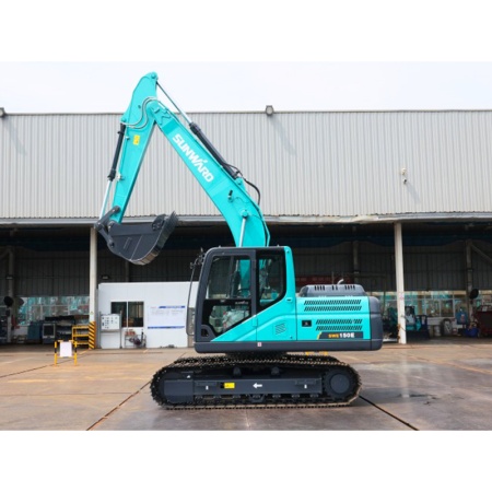 Гусеничный экскаватор Sunward SWE150E от интернет-магазина rossel.by