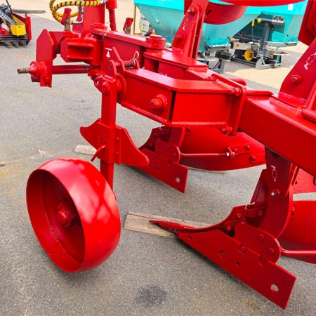 Плуг МЗШ оборотный 3-корпусный навесной ПОН-3-35 от интернет-магазина россел.рф