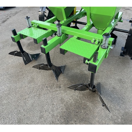 Картофелесажалка навесная Rossel КСН-2Л (междурядье 50-75см) от интернет-магазина россел.рф