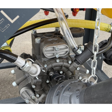 Опрыскиватель полевой навесной Rossel P200 от интернет-магазина россел.рф