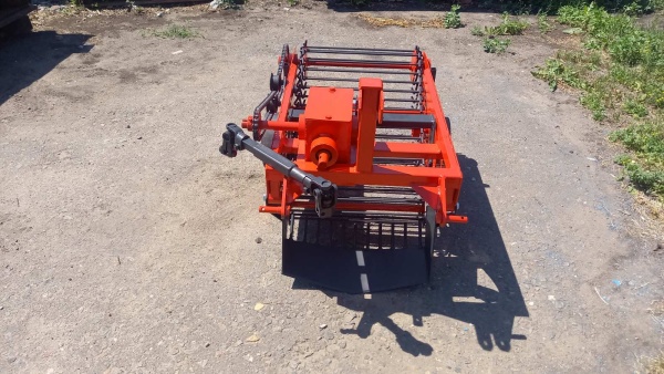 Картофелекопалка КК-02 для минитракторов МТЗ от интернет-магазина россел.рф