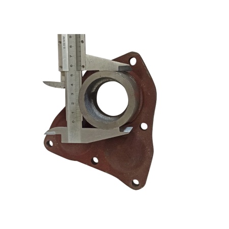 Крышка передняя торцевая для КПП 242/244 от интернет-магазина rossel.by