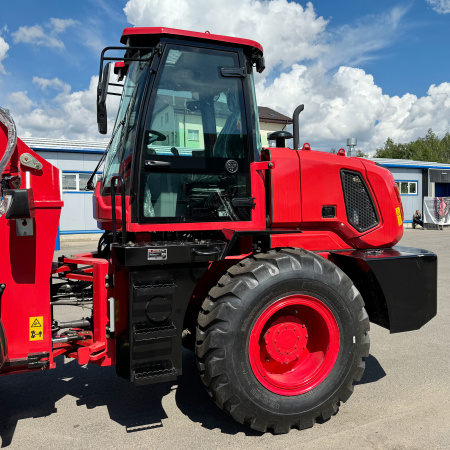 Фронтальный погрузчик Rossel R-3000 от интернет-магазина rossel.by