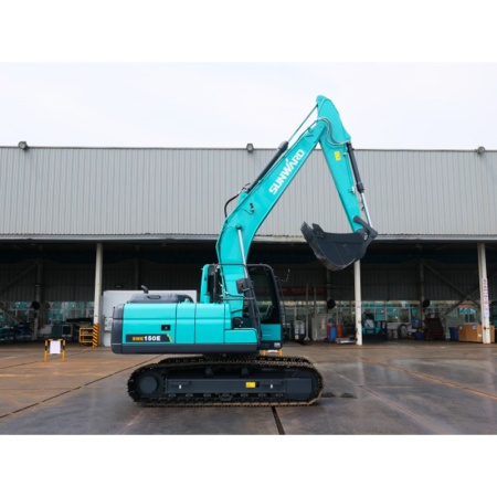 Гусеничный экскаватор Sunward SWE150E от интернет-магазина rossel.by