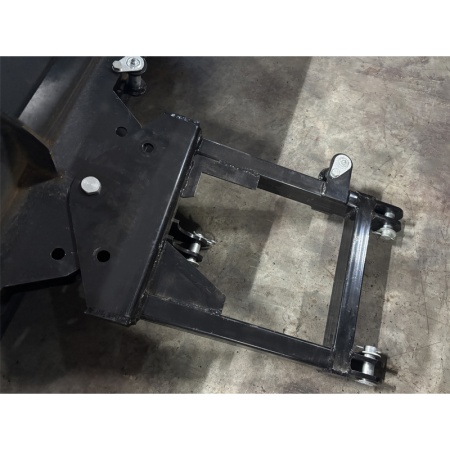 Отвал (нож) 1,5м с креплением под трактор от интернет-магазина rossel.by