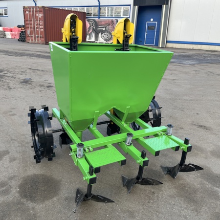 Картофелесажалка навесная Rossel КСН-2Л (междурядье 50-75см) от интернет-магазина россел.рф