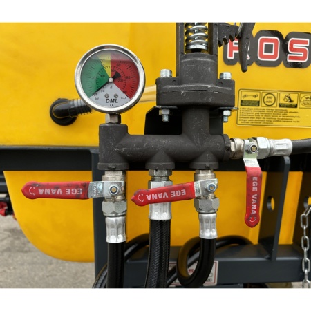 Опрыскиватель полевой навесной Rossel P300 от интернет-магазина россел.рф