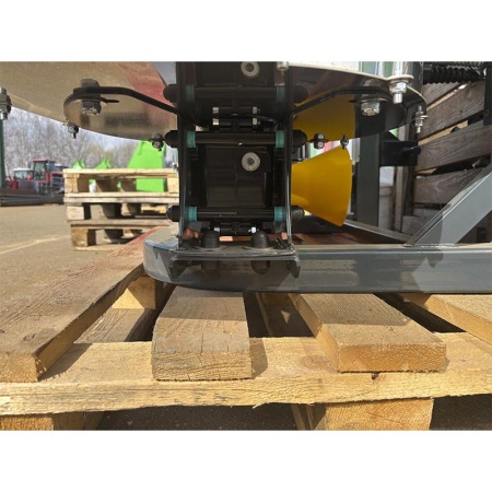 Разбрасыватель РУМ-1000 садовый усиленный тентованный (нержавеющая сталь) от интернет-магазина россел.рф