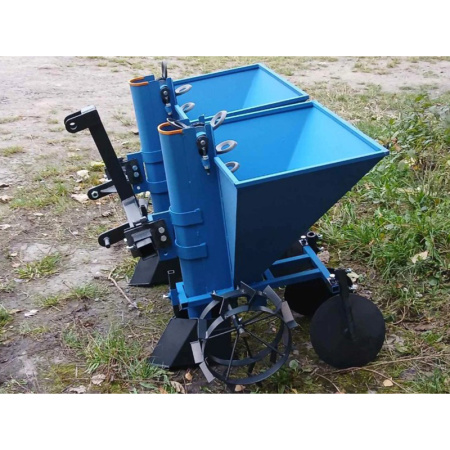 Картофелесажалка 2КСТ 01-01 (на 3 точки) от интернет-магазина россел.рф