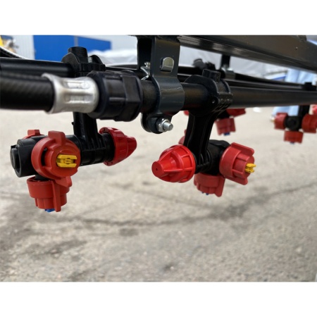 Опрыскиватель полевой навесной Rossel P300 от интернет-магазина россел.рф