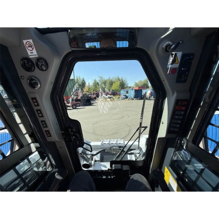 Мини-погрузчик Novamach NL240 от интернет-магазина rossel.by