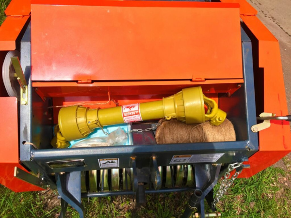 Пресс-подборщик Уралец 0890 от интернет-магазина rossel.by