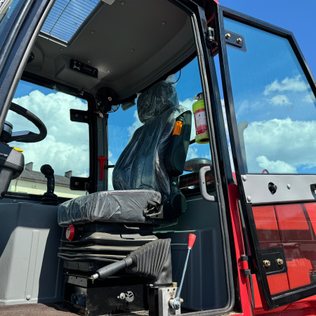 Фронтальный погрузчик Rossel R-3000 от интернет-магазина rossel.by