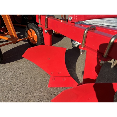 Плуг трехкорпусный 1L-320 от интернет-магазина россел.рф