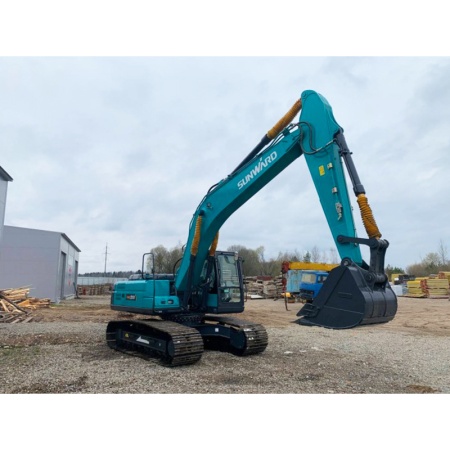 Гусеничный экскаватор Sunward SWE210 от интернет-магазина rossel.by