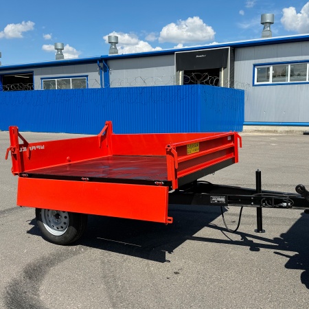Полуприцеп-самосвал Уралец 1,5т. 3 стороны опрокидования от интернет-магазина rossel.by