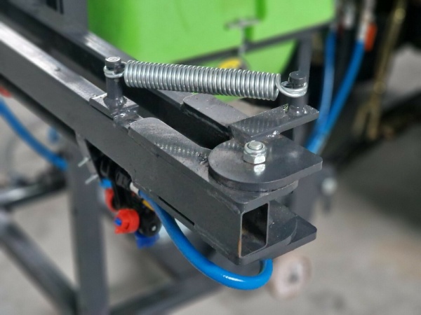 Опрыскиватель навесной полевой 300L от интернет-магазина россел.рф