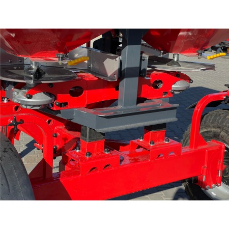 Разбрасыватель РУМ-ПРОФИ-2200 (порошковая покраска) в комплекте: тент домик, надставка на 1200 литров от интернет-магазина россел.рф