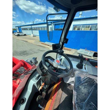 Фронтальный погрузчик Rossel R-1500 от интернет-магазина rossel.by