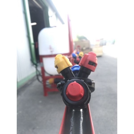 Опрыскиватель Lisicki PO35 400 л от интернет-магазина россел.рф