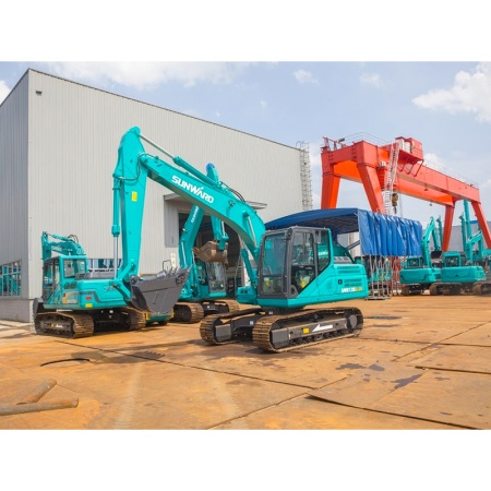 Компактный экскаватор Sunward SWE135E-3H от интернет-магазина rossel.by